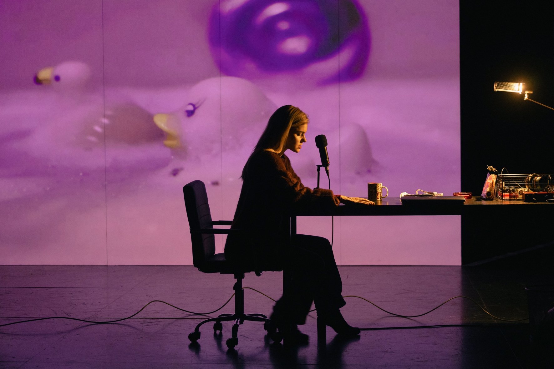 «Girls & Boys» στο Θέατρο Βασιλάκου – «Μαριάννα Τόλη»