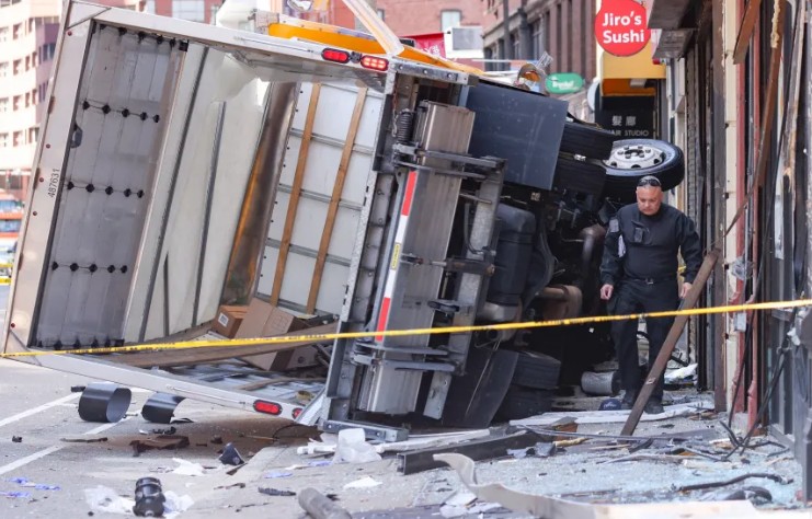 Βοστώνη: Φορτηγό έπεσε σε πεζούς - 6 τραυματίες