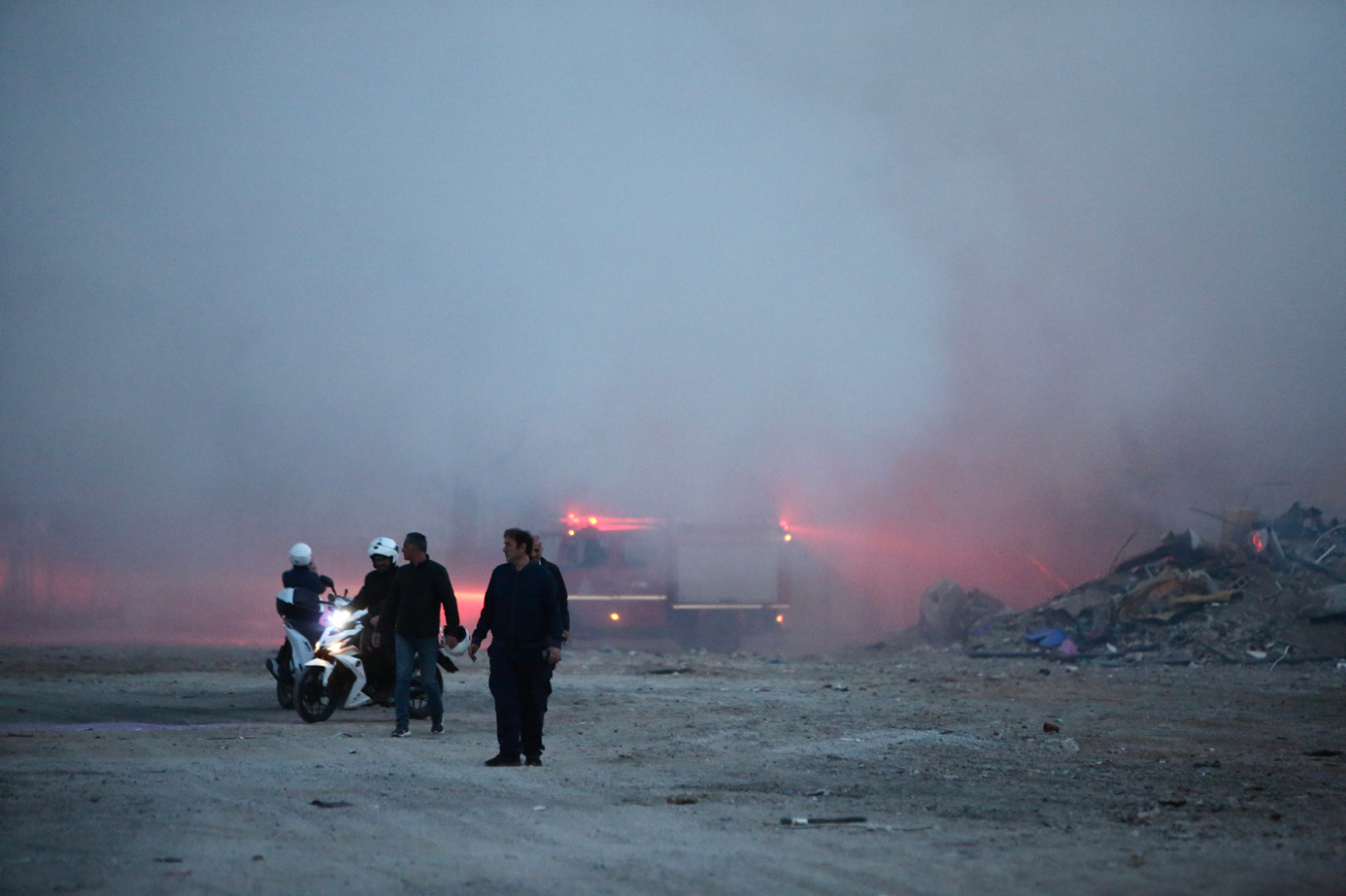 Βοτανικός: Φωτιά σε υπαίθριο χώρο