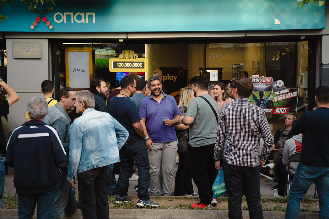 Πάμε Στοίχημα Football Party by Gazzetta σε κατάστημα ΟΠΑΠ στο Αιγάλεω