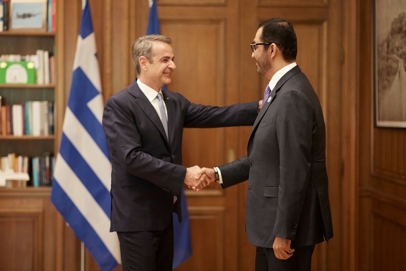Ποια θέματα συζήτησε ο Μητσοτάκης με τον υπουργό Βιομηχανίας των ΗΑΕ