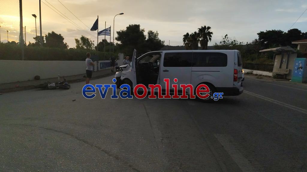 Εύβοια: Σύγκρουση αυτοκινήτου με μηχανάκι