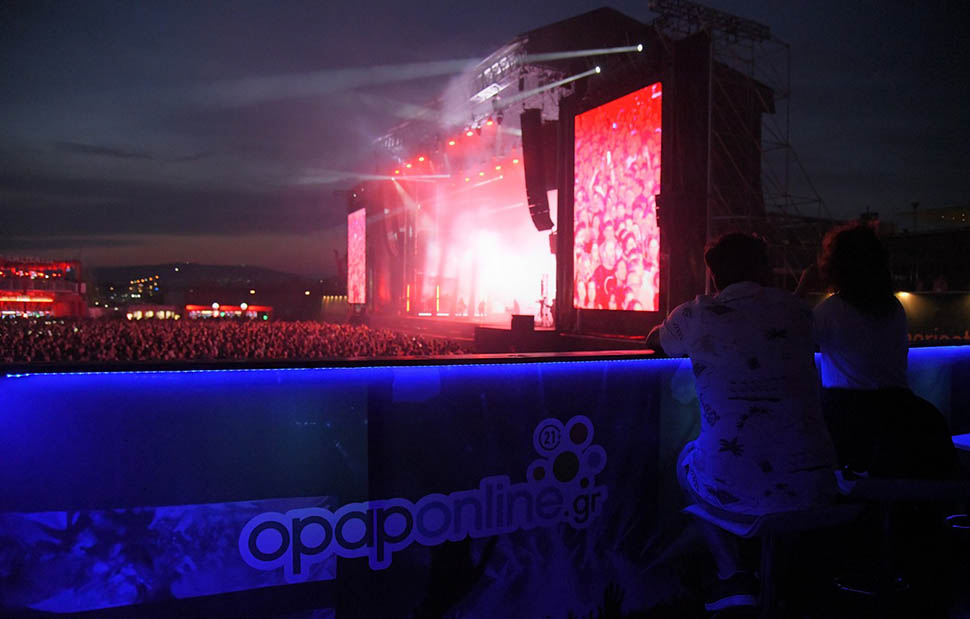 VIP εμπειρία στο μπαλκόνι του opaponline.gr