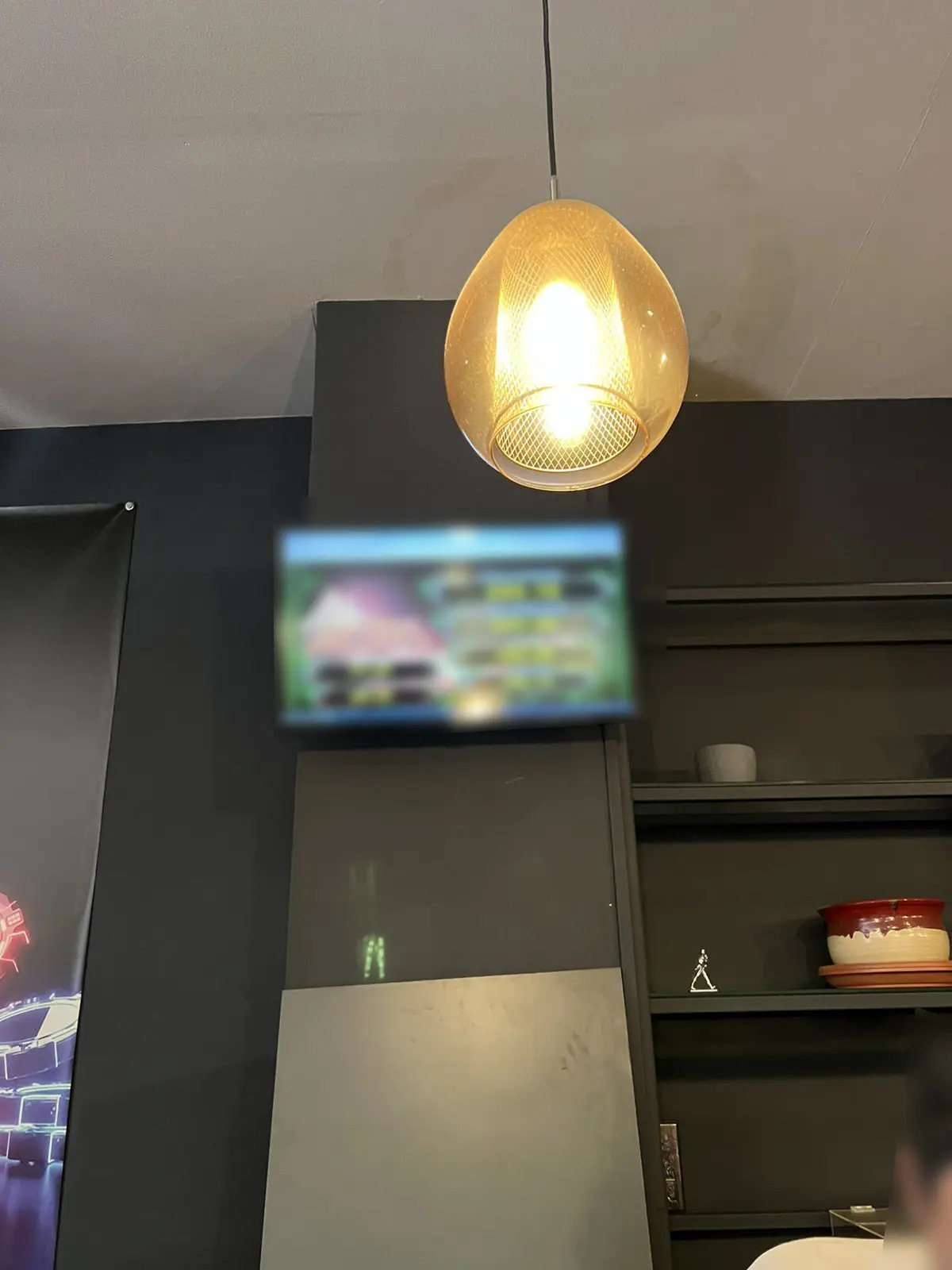 Έφοδος της ΕΛ.ΑΣ. σε κατάστημα με παράνομα «φρουτάκια» στον Πειραιά