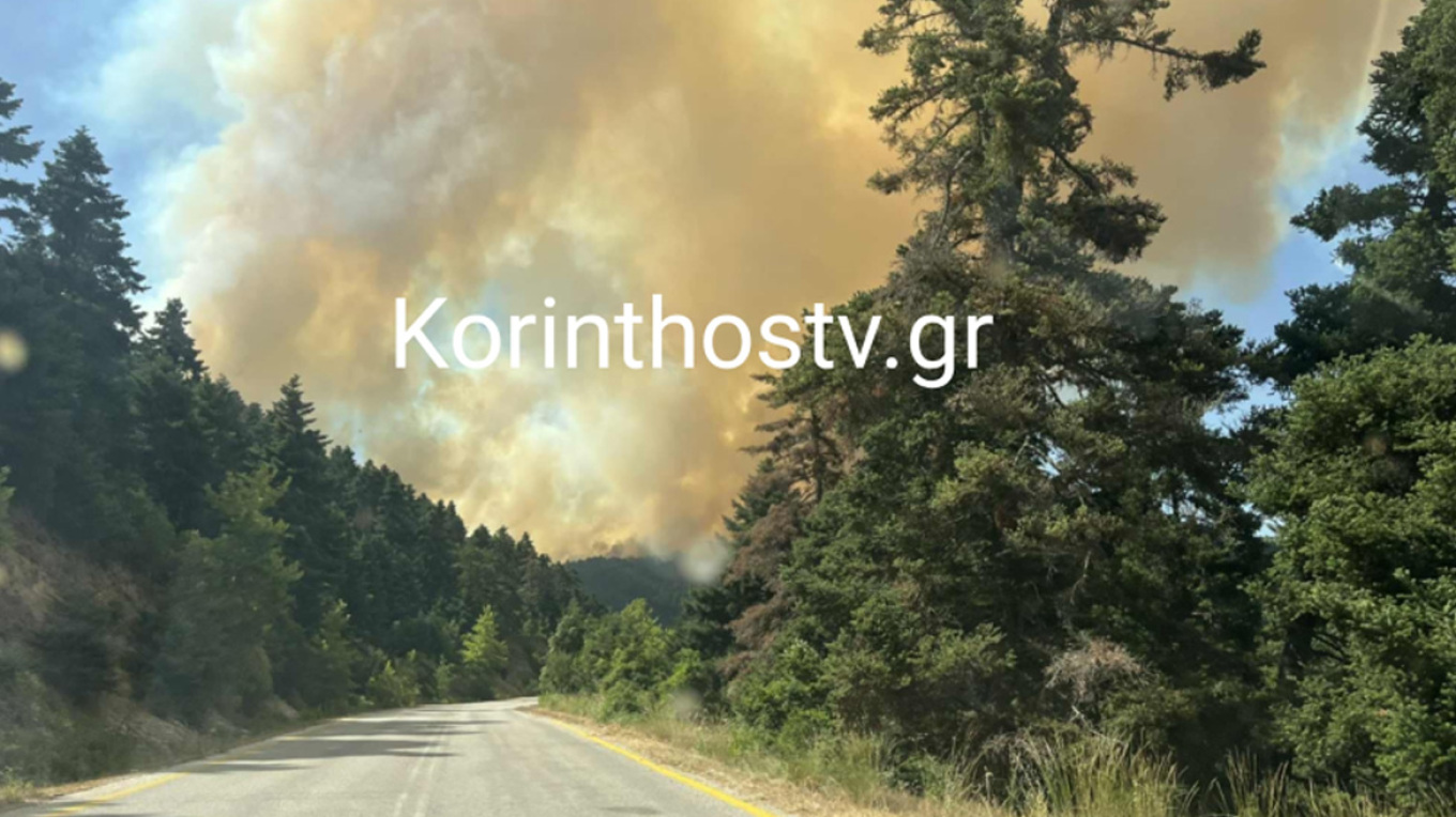 Εστάλη μήνυμα 112 στους κατοίκους της Καστανιάς Κορινθίας για εκκένωση προς την Στμφαλία.  Στην περιοχή επιχειρούν 115 πυροσβέστες με 38 οχήματα 2 αεροσκάφη και 8 ελικόπτερα, ενώ στην κατάσβεση της φωτιάς συνδράμουν υδροφόρες ΟΤΑ.