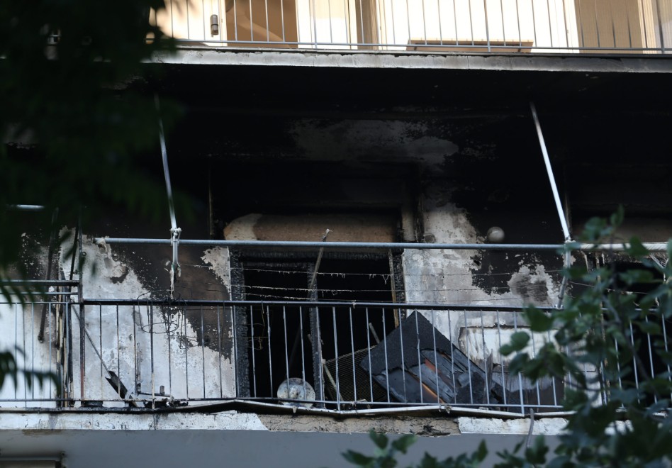 Πέτρος Φιλιππίδης: Πώς ξεκίνησε η φωτιά στο διαμέρισμα του