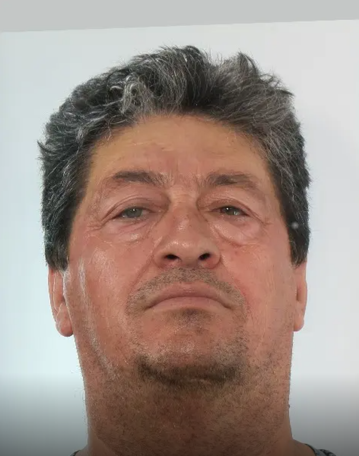 Αυτός είναι ο γυμνασιάρχης που προφυλακίστηκε για βιασμό μαθήτριας