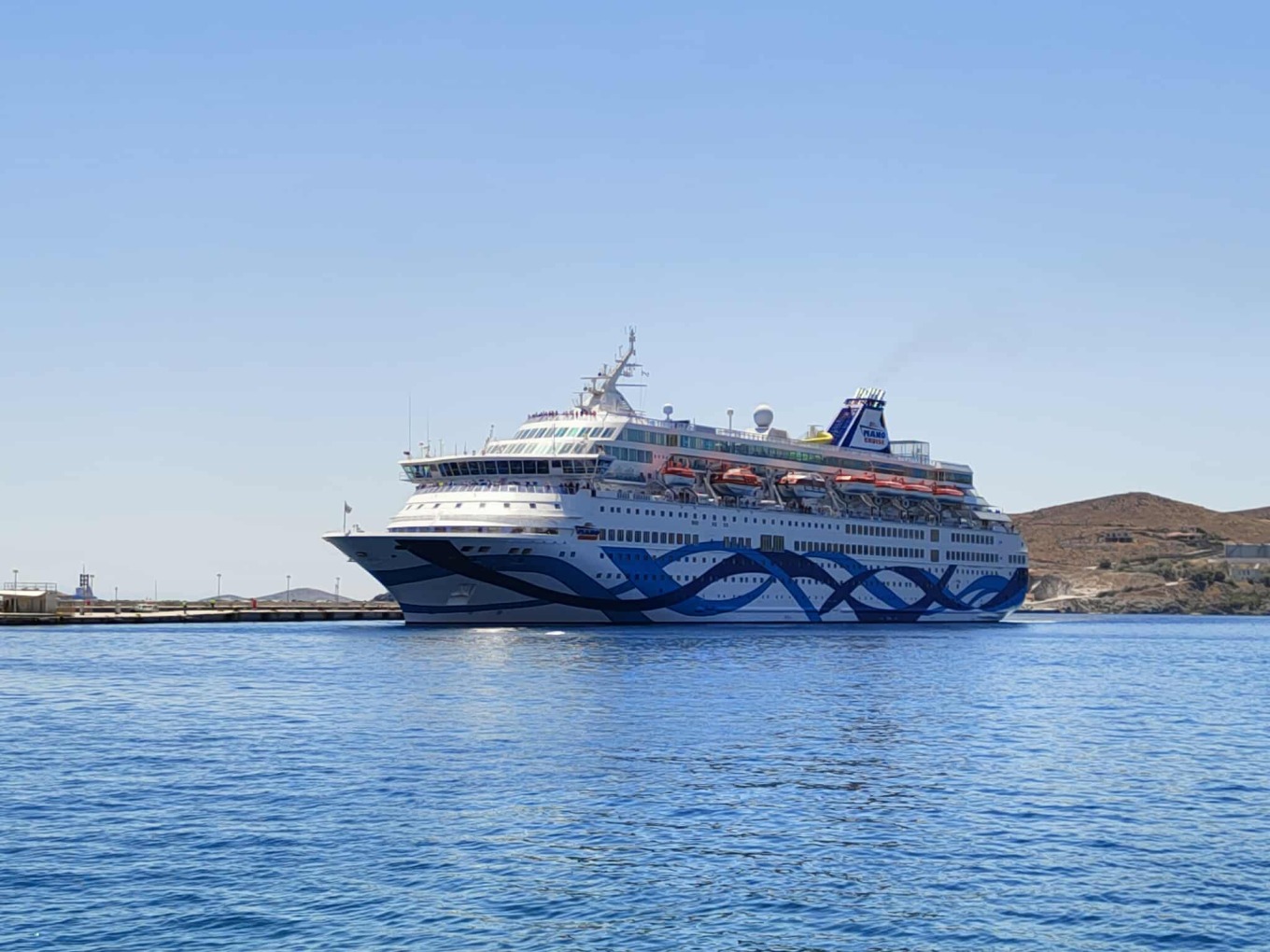 Σύρος: Μπλόκο από 300 άτομα, δεν άφησαν να κατέβουν Ισραηλινοί τουρίστες