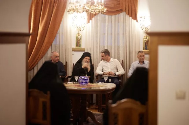 Μητσοτάκης: Επισκέφθηκε την Ιερά Μονή Σίμωνος Πέτρας