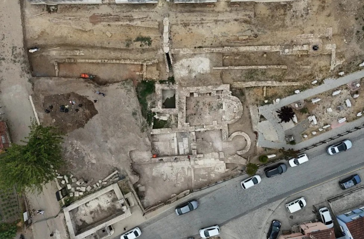 Ανακαλύφθηκε βυζαντινό παρεκκλήσι σε αρχαίο θέατρο