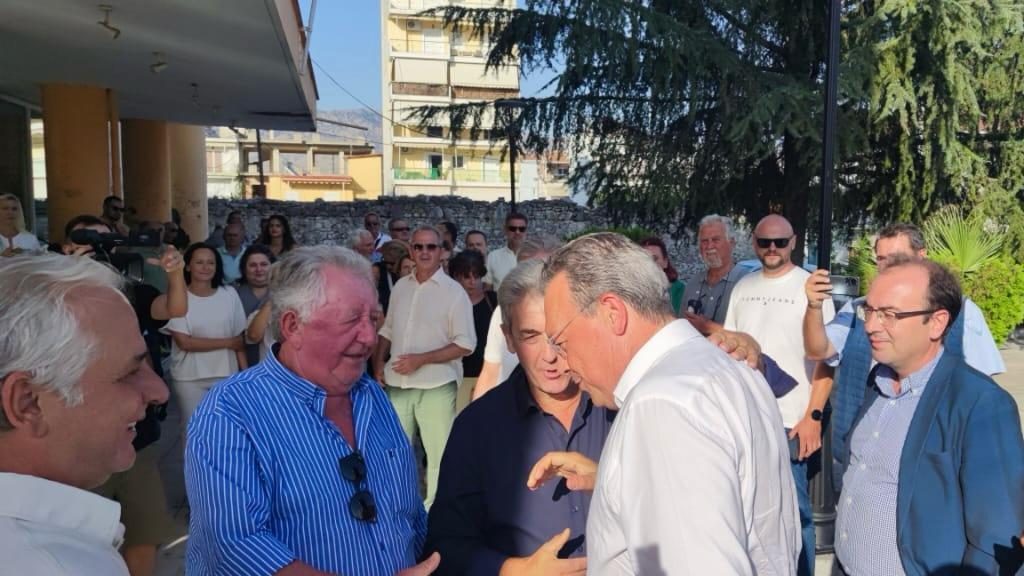 Επίσκεψη Σωκράτη Φάμελλου στις πυρόπληκτες περιοχές της Άρτας και της Πρέβεζας