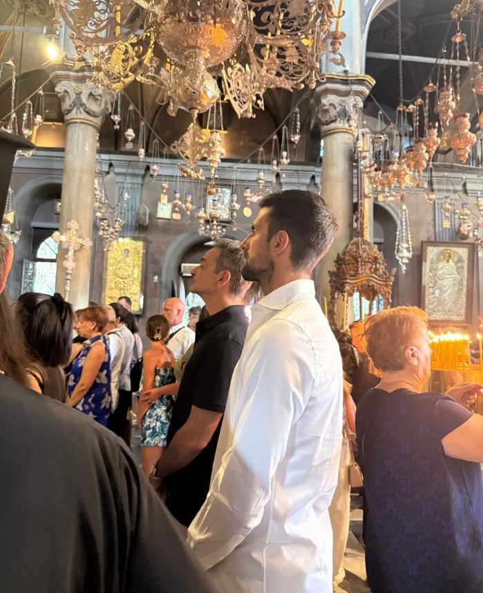 Στην Παναγιά της Τήνου Μητσοτάκης και Τζόκοβιτς