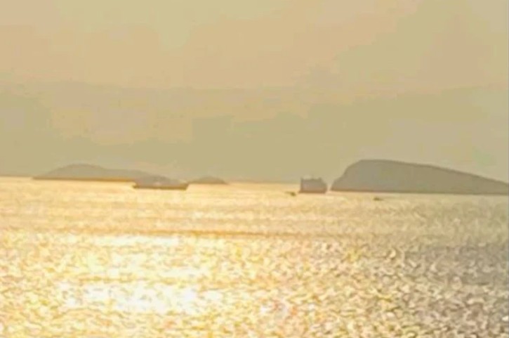 Πλοίο προσάραξε σε ξέρα στα Νέα Στύρα