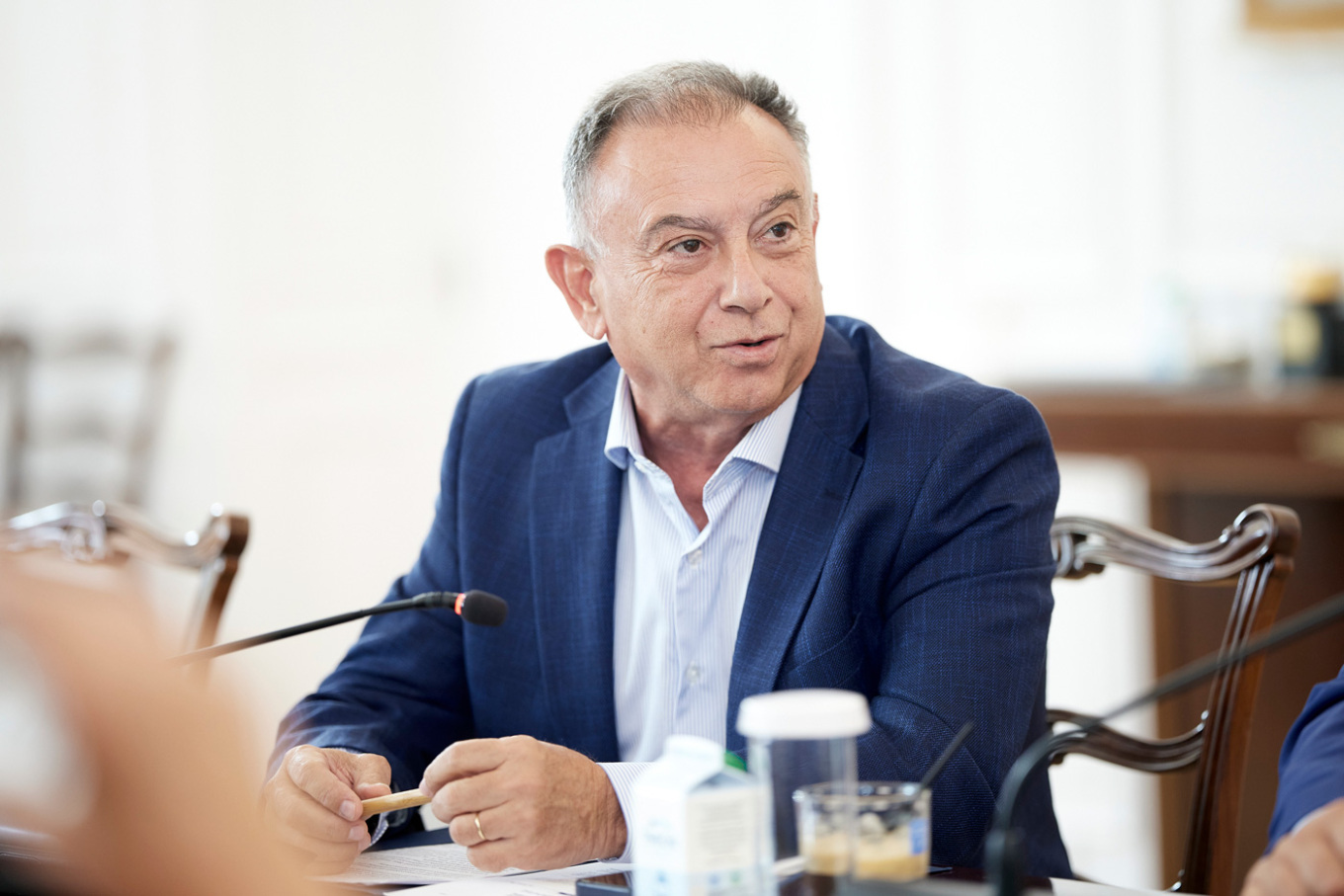 Τηλεδιάσκεψη Μητσοτάκη με τον Δήμαρχο Αμοργού