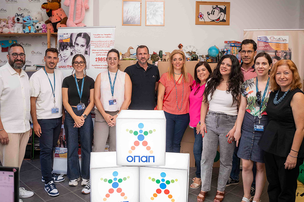 Οι εργαζόμενοι του ΟΠΑΠ στις εγκαταστάσεις του Οργανισμού Κοινωνικής Φροντίδας ΜΚΟ «Θεόφιλος»