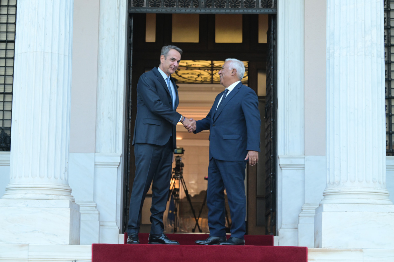 Συνάντηση Μητσοτάκη-Κόστα στο Μαξίμου