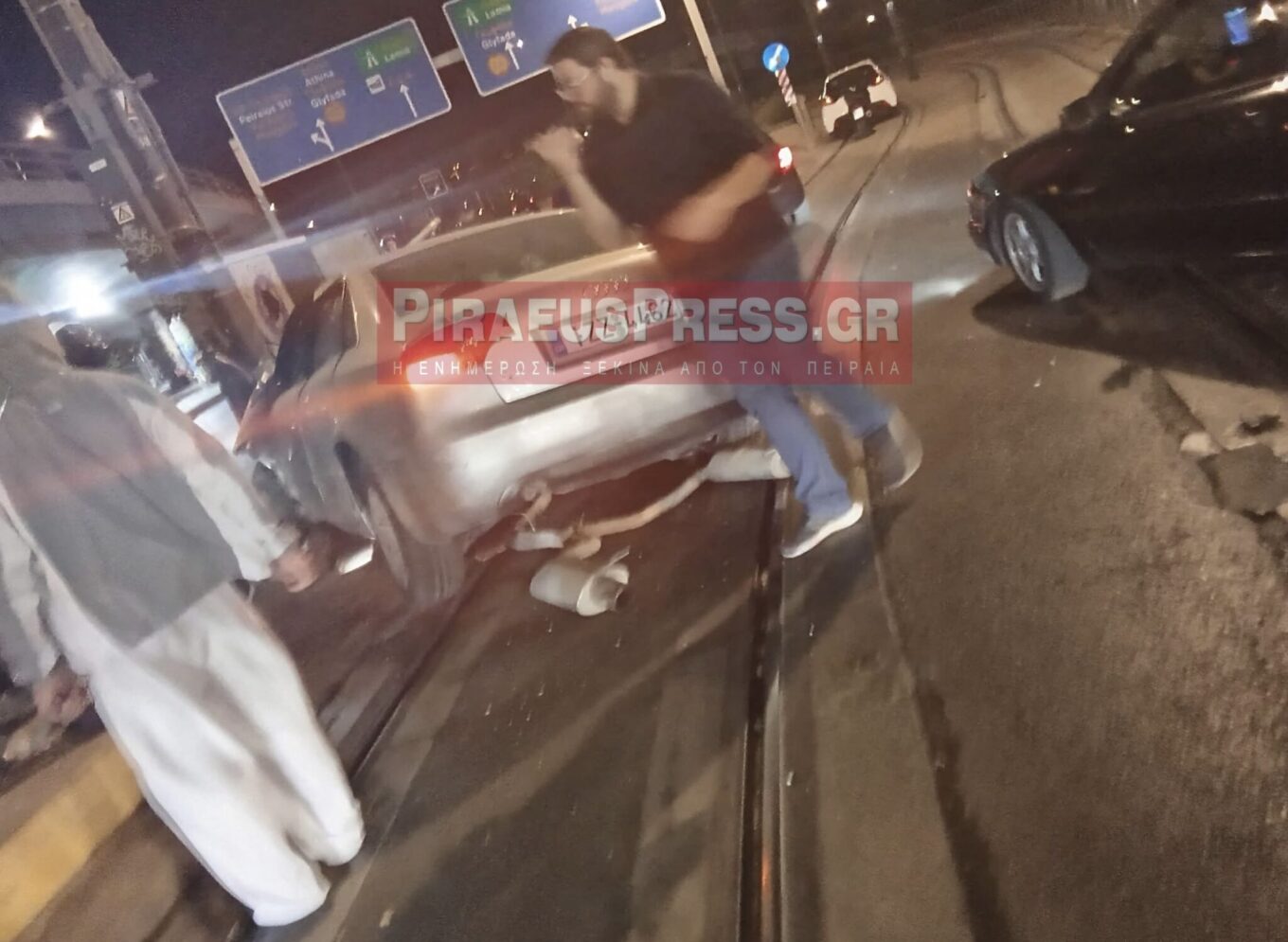 Τραγικό τροχαίο στον Πειραιά