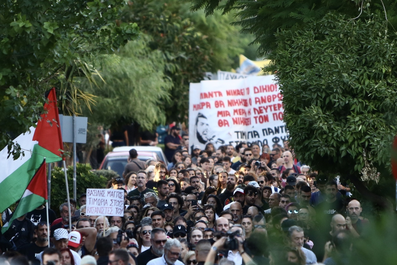Παύλος Φύσσας: Πλήθος κόσμου στην πορεία για τα 12 χρόνια από τη δολοφονία του