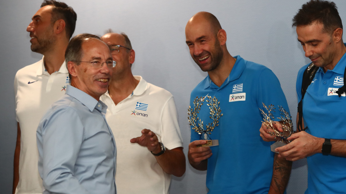 Θερμή υποδοχή στους ήρωες που γέμισαν με χαμόγελα όλη την Ελλάδα