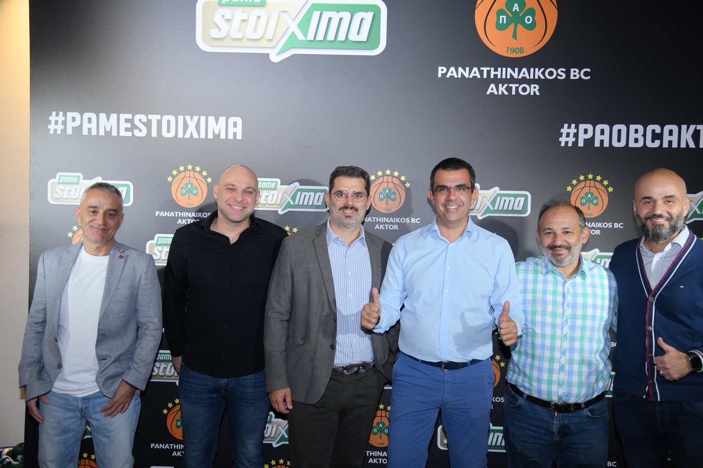  Ο Chief Sales & Marketing OPAP Stores Officer, Φώτης Ζησιμόπουλος, με συνεργάτες του δικτύου ΟΠΑΠ