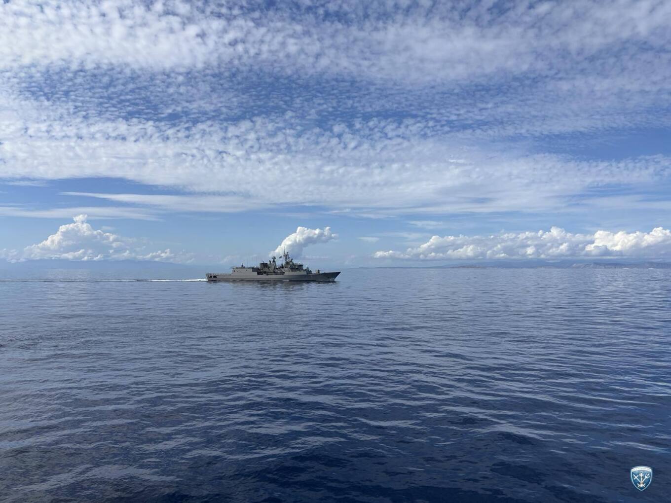 Εντυπωσιακή στρατιωτική άσκηση του Πολεμικού Ναυτικού στο Αιγαίο