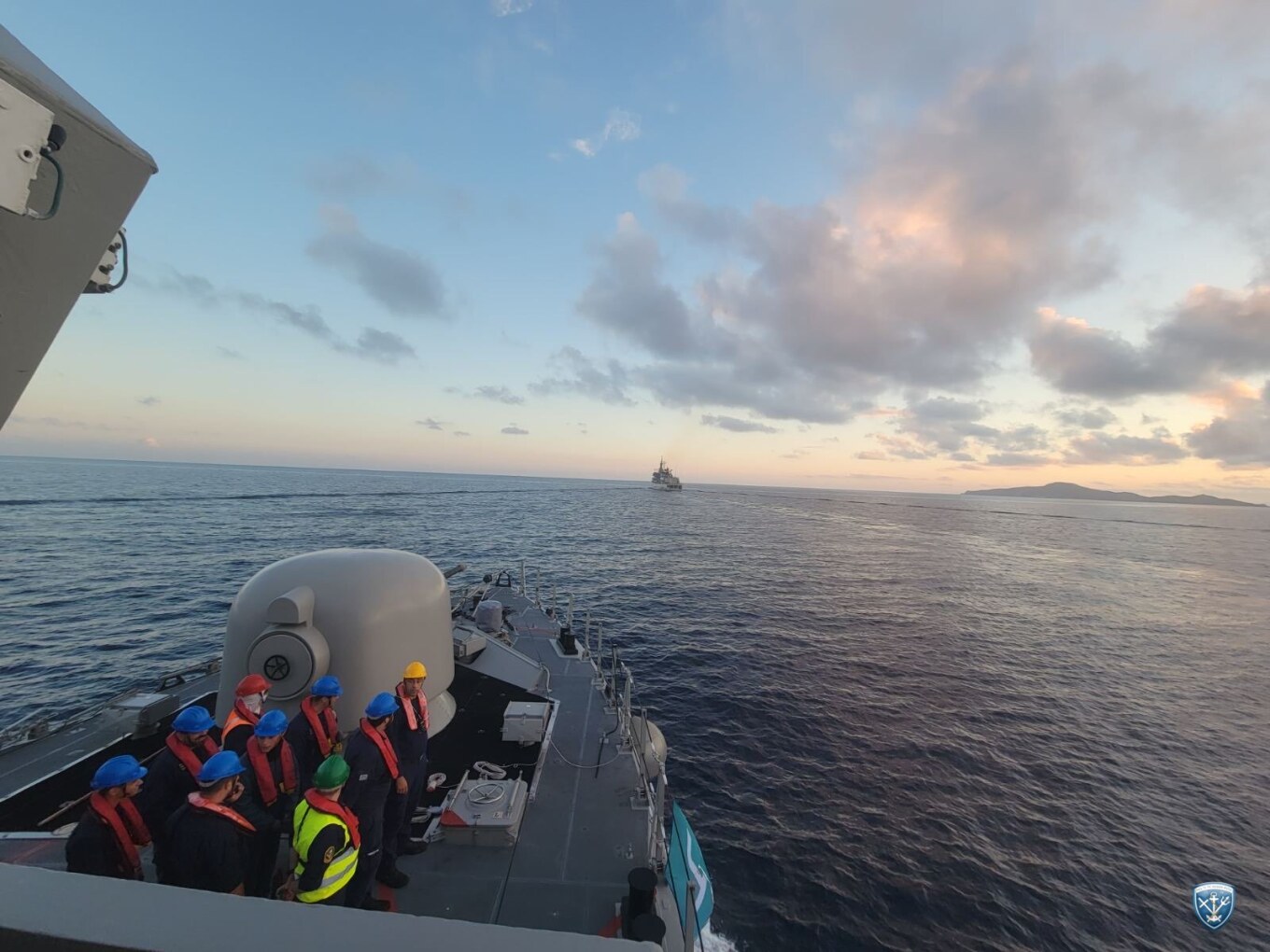 Εντυπωσιακή στρατιωτική άσκηση του Πολεμικού Ναυτικού στο Αιγαίο