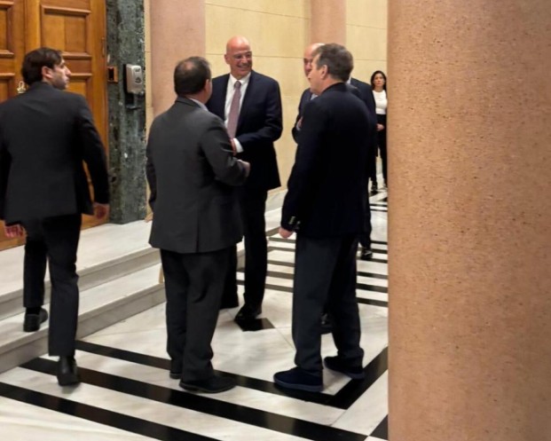 Γεωργιάδης: Μόνο αν ήμουν στη ΜΕΘ δεν θα ερχόμουν στη Βουλή για δική μου τροπολογία 