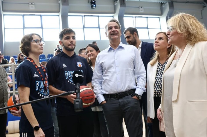 Επίσκεψη Μητσοτάκη στη Πεντέλη