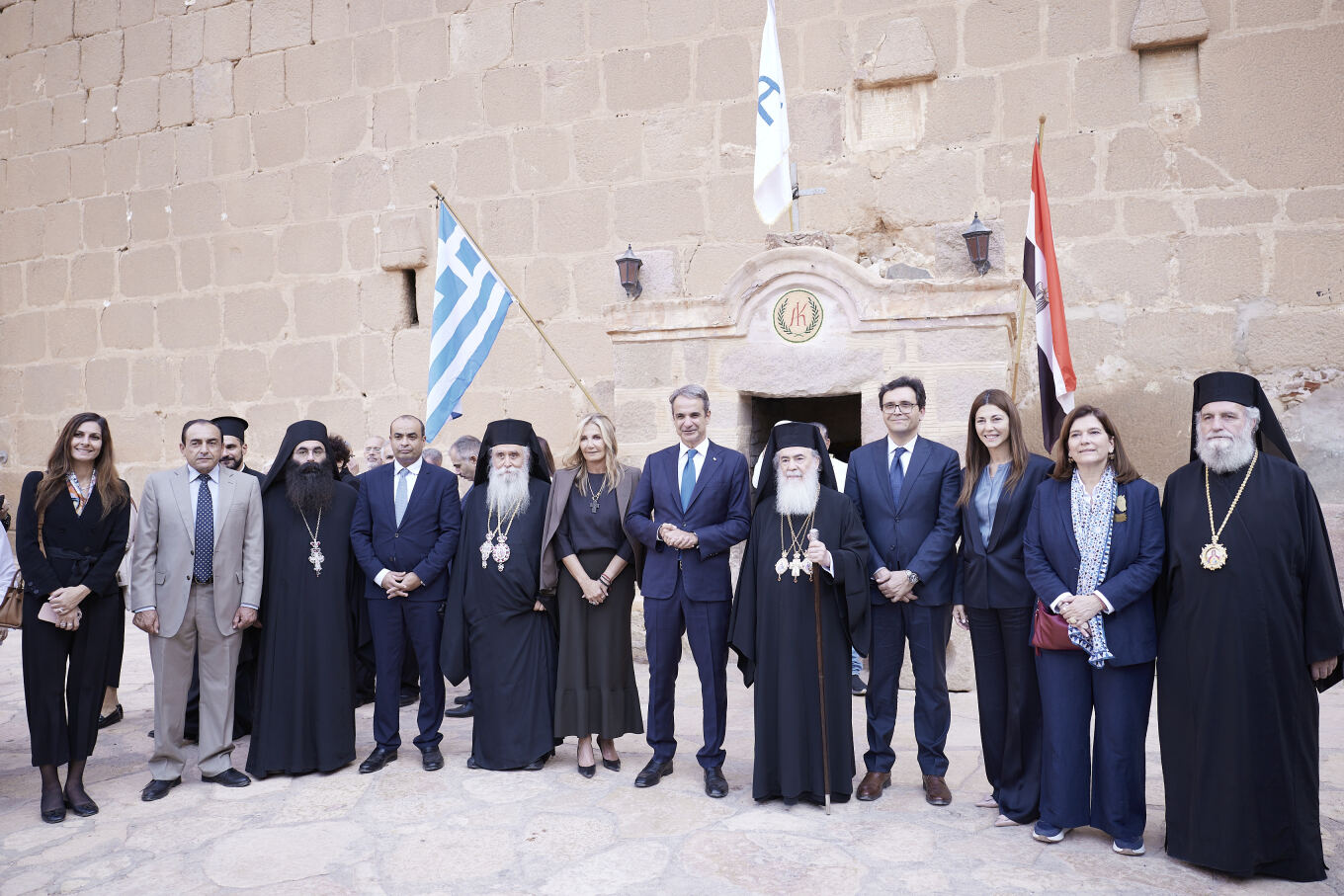 Στην ενθρόνιση του νέου Αρχιεπισκόπου Σινά ο Πρωθυπουργός