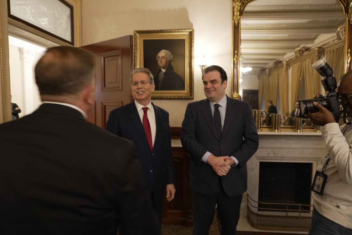 Συνάντηση Πιερρακάκη με τον Αμερικανό ΥΠΟΙΚ