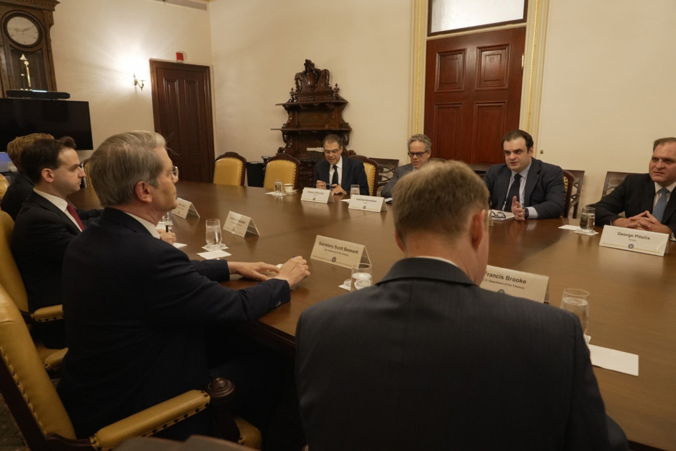 Συνάντηση Πιερρακάκη με τον Αμερικανό ΥΠΟΙΚ