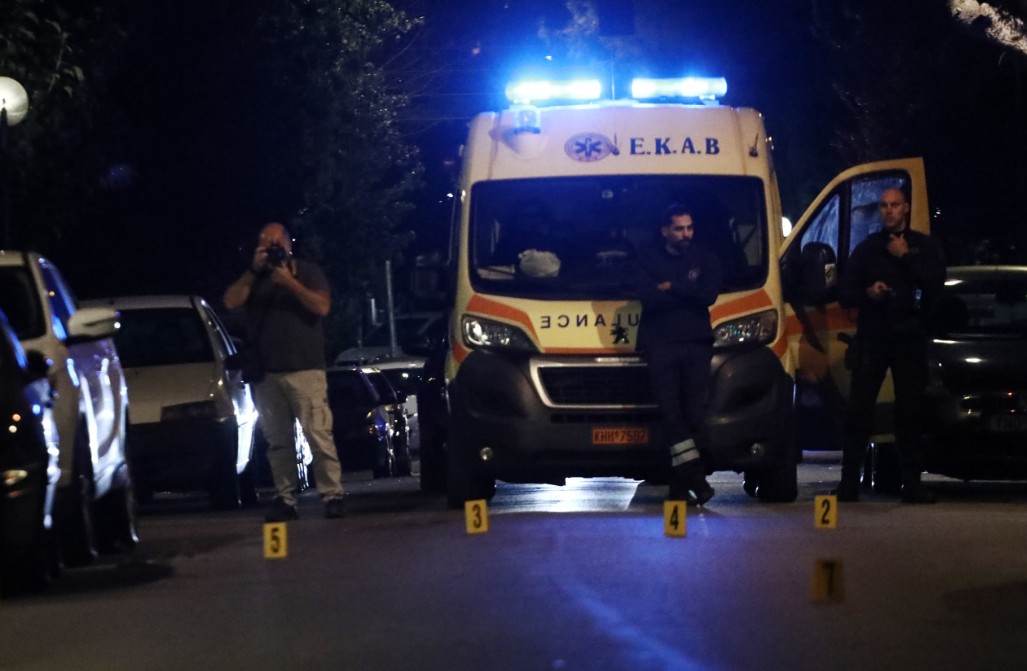 Διαρρήκτες εμβόλισαν μηχανές της ΕΛ.ΑΣ και τραυμάτισαν αστυνομικούς