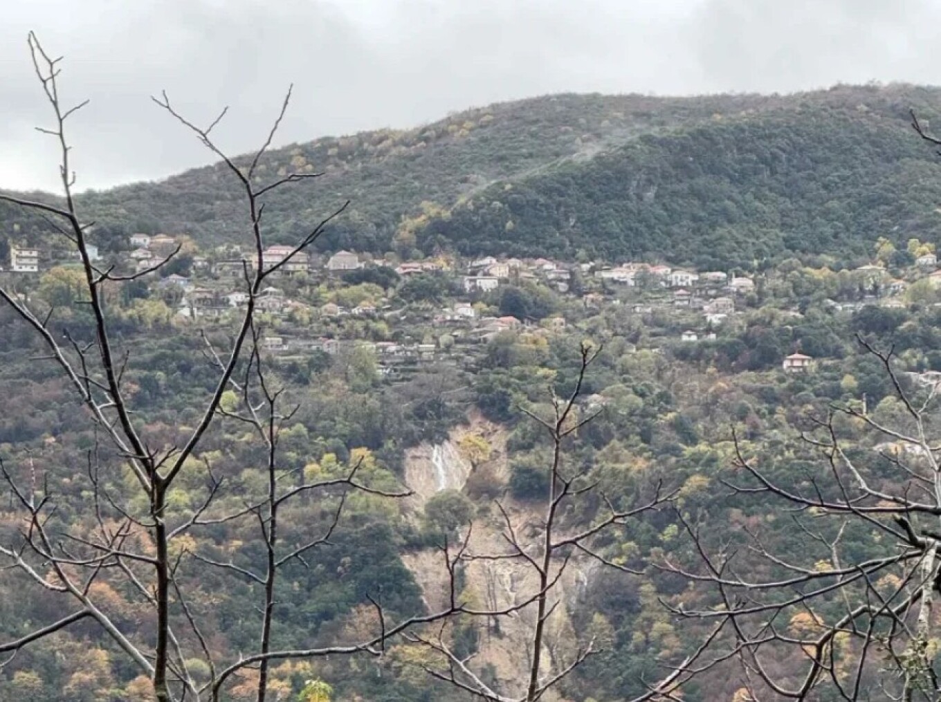 Τζουμέρκα: Μεγάλη ανησυχία για τις κατολισθήσεις