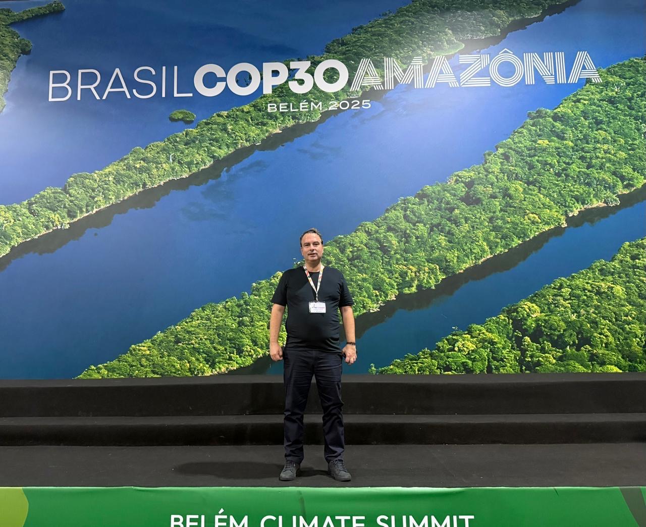 Θανάσης Παπαθανάσης