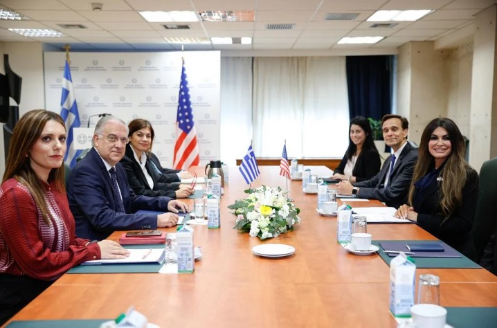 Συνάντηση Θεοδωρικάκου – Γκίλφοϊλ