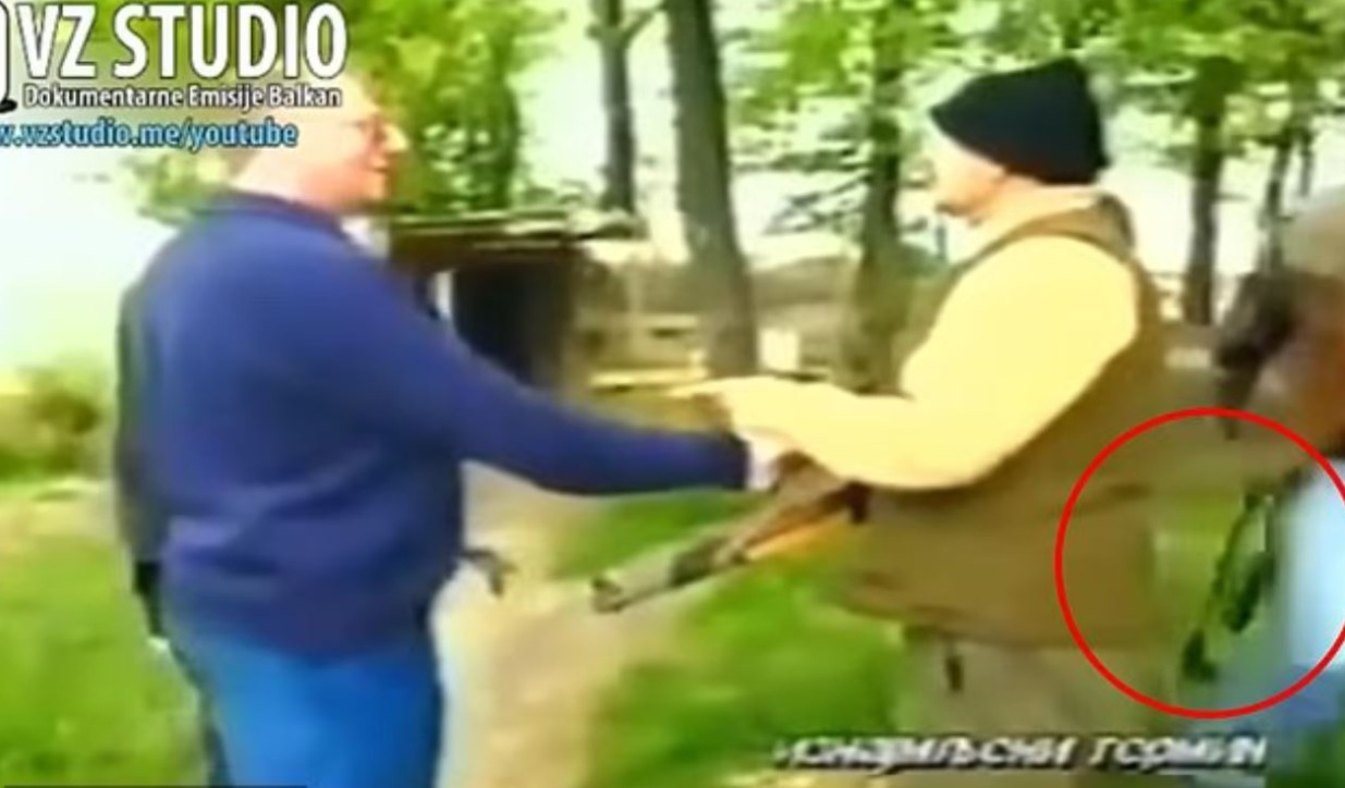 Ο Βούτσιτς κατηγορείται ότι συμμετείχε σε «σαφάρι ανθρώπων»