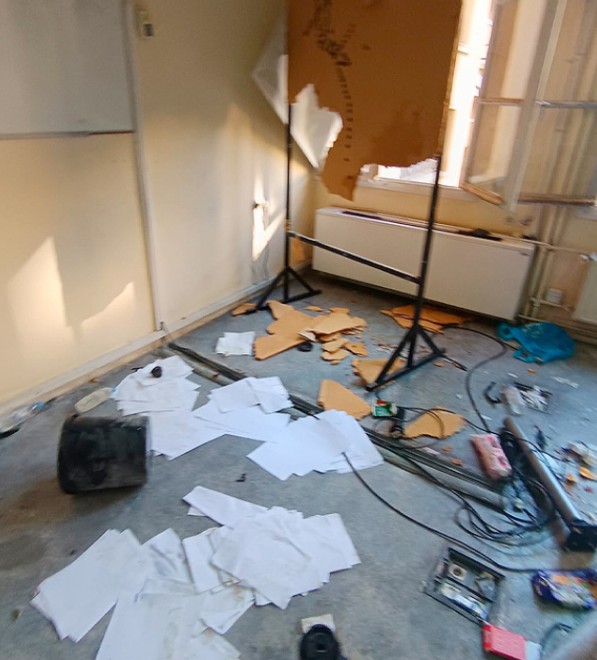 Πολυτεχνείο: Επεισόδια με ζημιές και ξυλοδαρμούς μέσα στο κτήριο