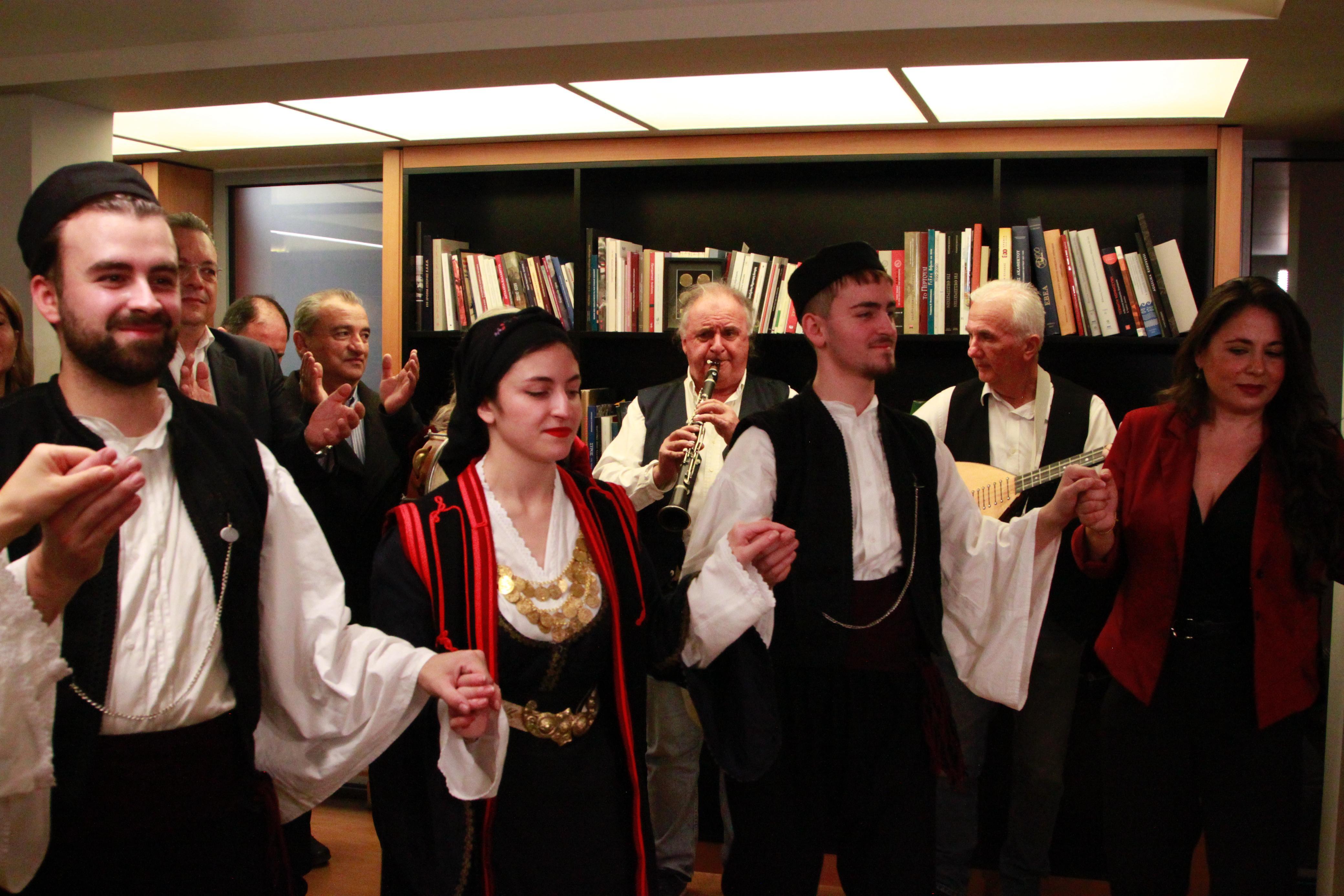 Φάμελλος: «Όταν πιανόμαστε χέρι - χέρι, γινόμαστε πιο δυνατοί