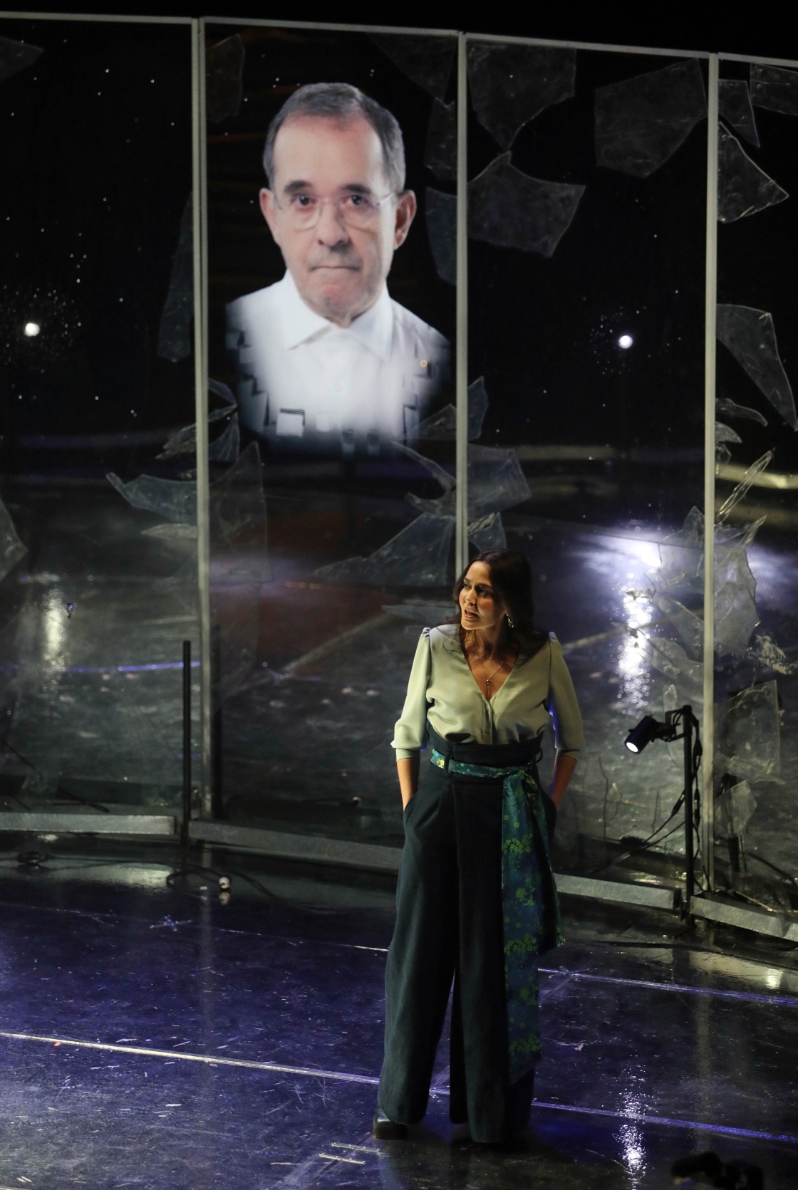 «Απόρρητο» στο Θέατρο Διάνα 