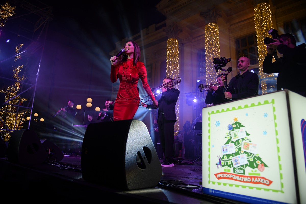 Η Λένα Ζευγαρά on stage 