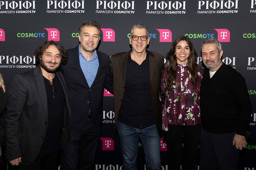 (αριστερά προς τα δεξιά) Βασίλης Χαραλαμπόπουλος, Νίκος Καλλιάνης, Pay TV Director COSMOTE TELEKOM, Παναγιώτης Γαβριηλίδης, Chief Commercial Officer Consumer Segment Ομίλου ΟΤΕ, Φαίη Τσιτσιπή, Υπεύθυνη Περιεχομένου COSMOTE TV, Χρήστος Χατζηπαναγιώτης