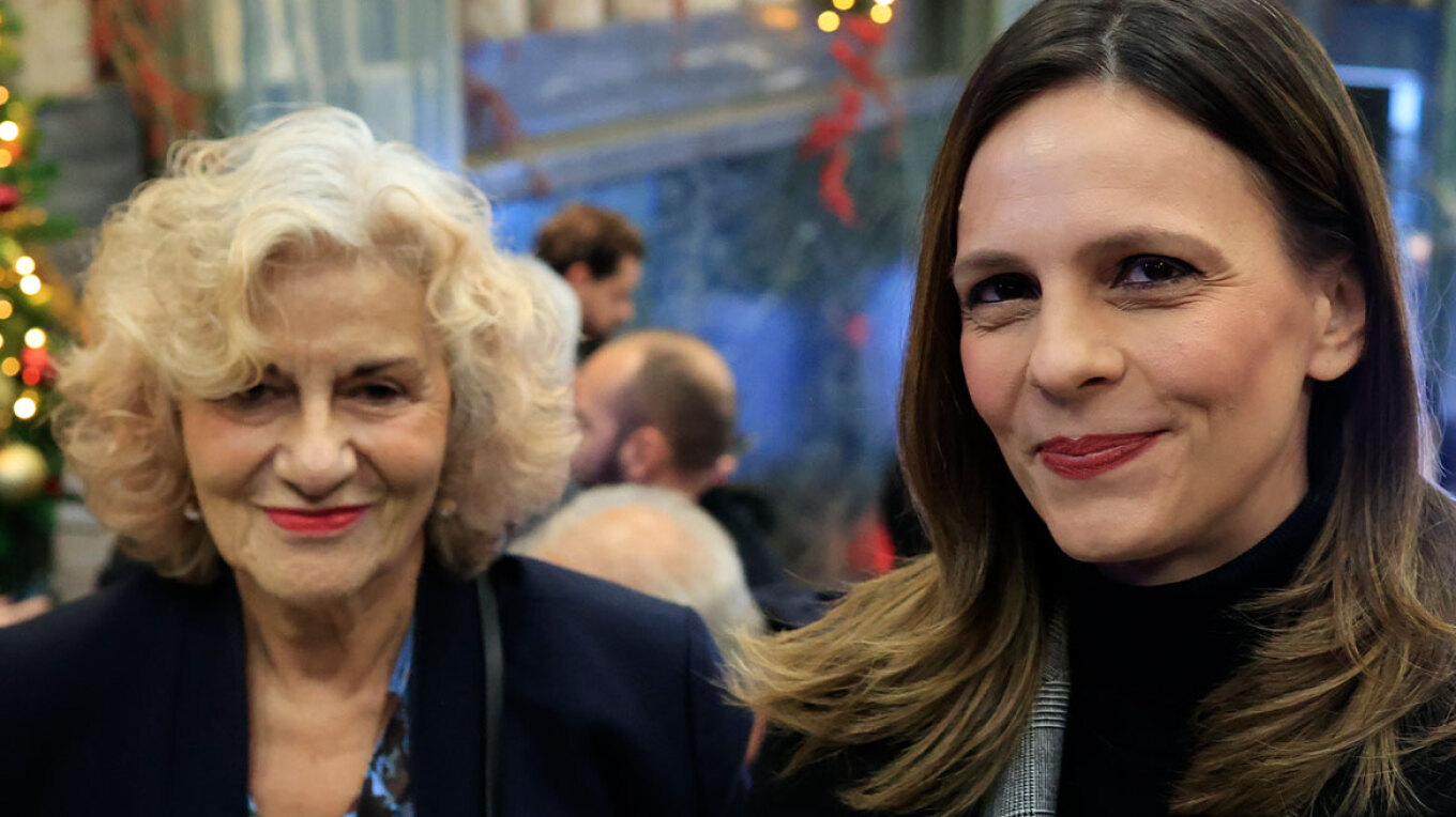 Ο Αλέξης Τσίπρας παρουσιάζει το βιβλίο του «Ιθάκη»