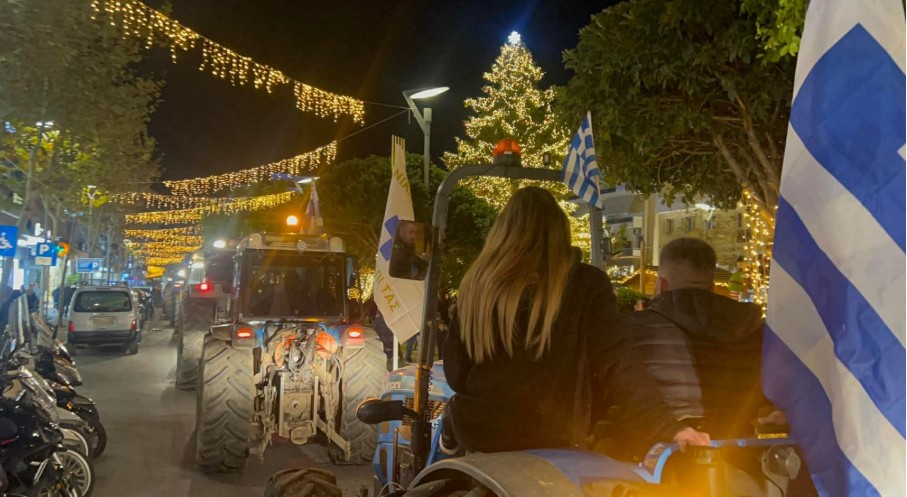 Καλαμάτα: Δεκάδες τρακτέρ στο κέντρο της πόλης