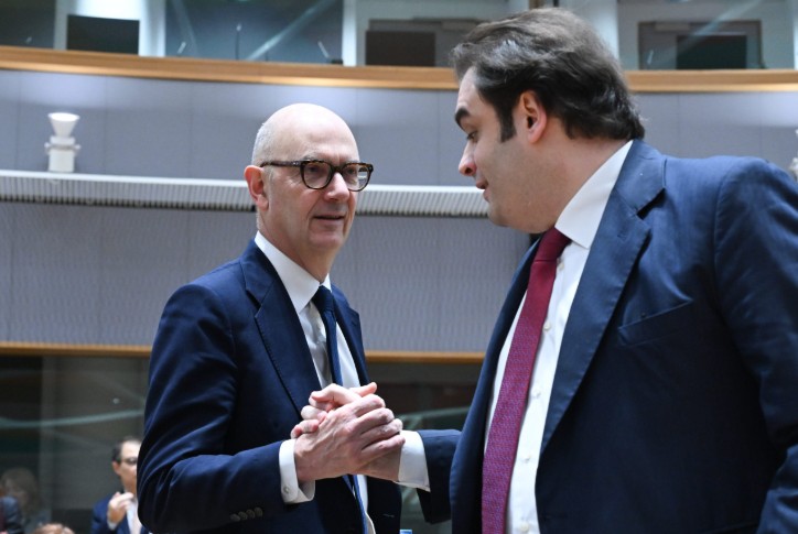  ECOFIN: Ο Πιερρακάκης δέχθηκε τα συγχαρητήρια