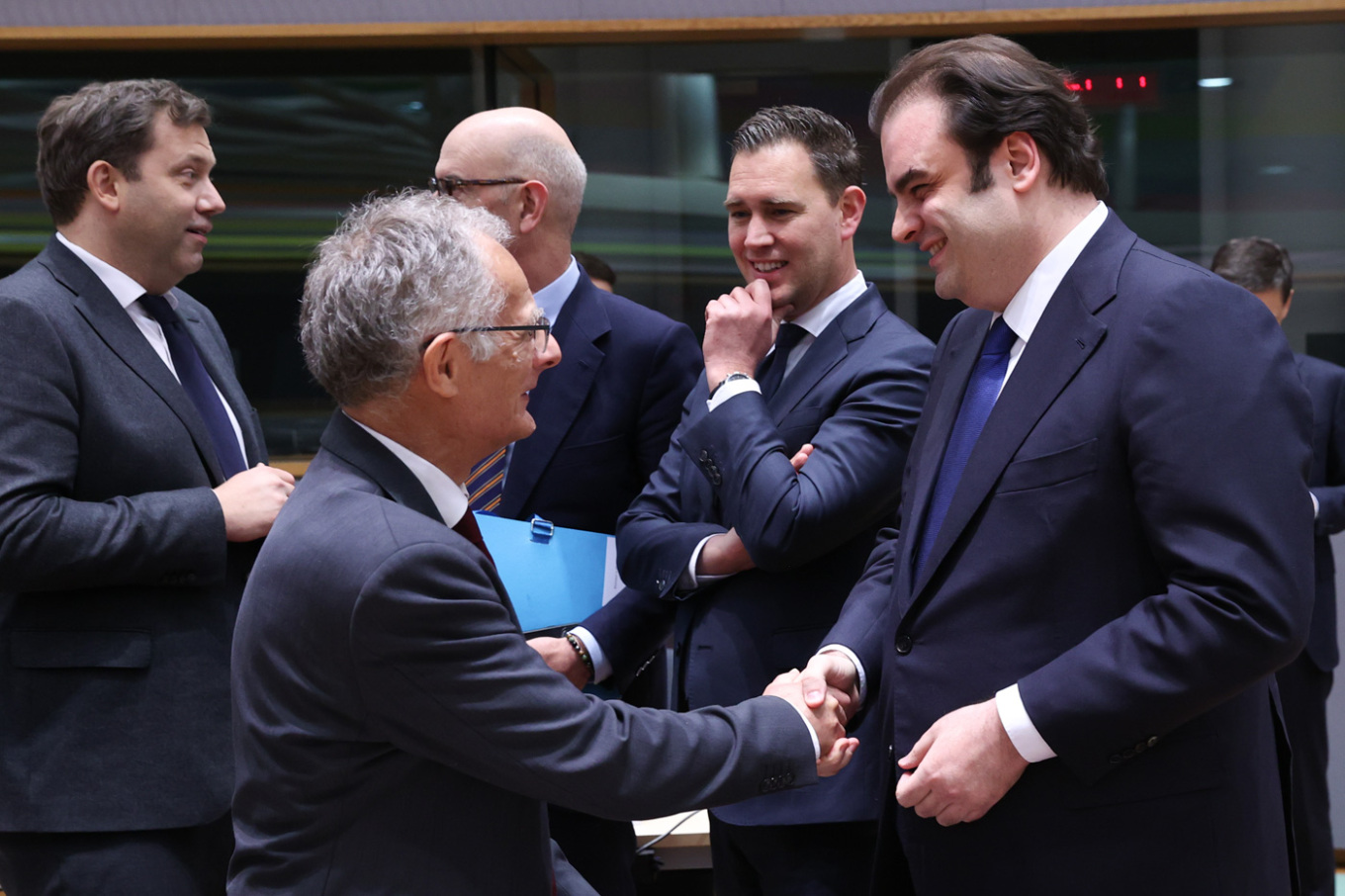 Όλο το παρασκήνιο από την ψηφοφορία στις Βρυξέλλες