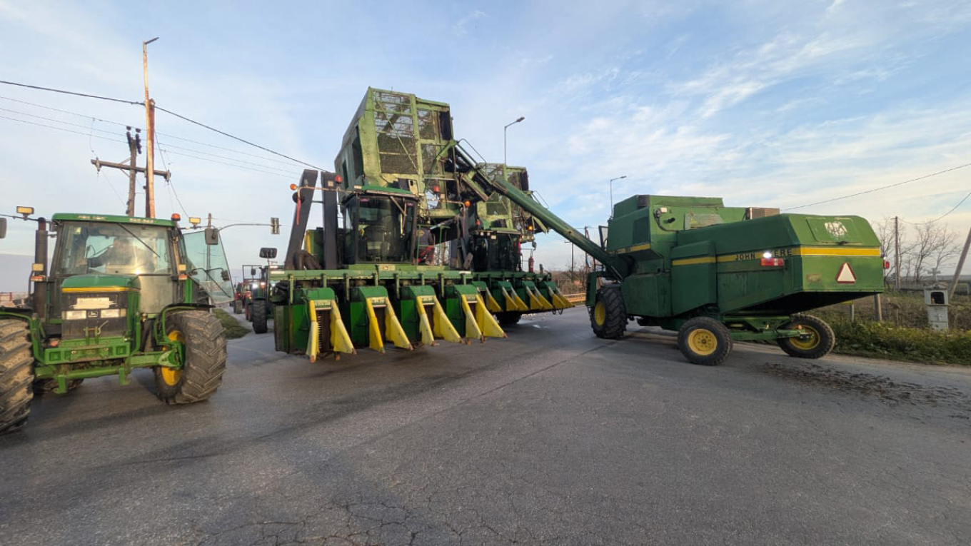 Με μπλόκα σε παρακαμπτήριους η πρώτη αντίδραση των αγροτών