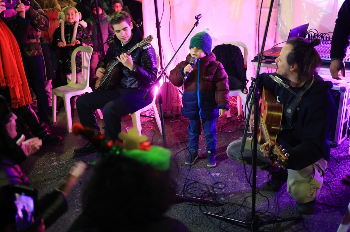 Ρεβεγιόν στα μπλόκα για τους αγρότες