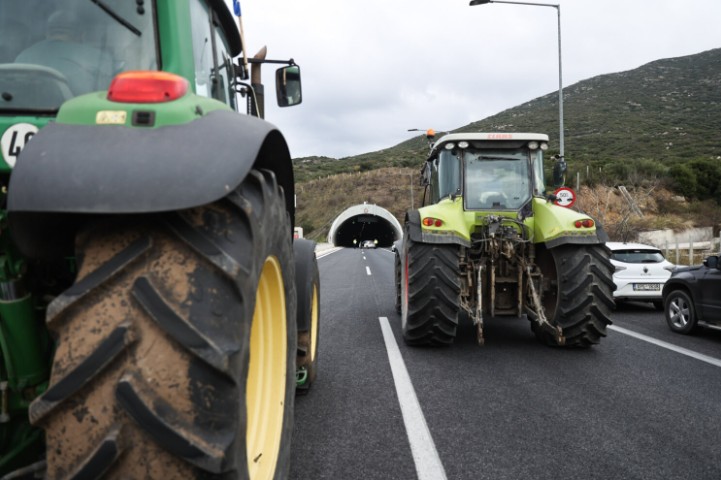 τρακτέρ αγρότες Τέμπη