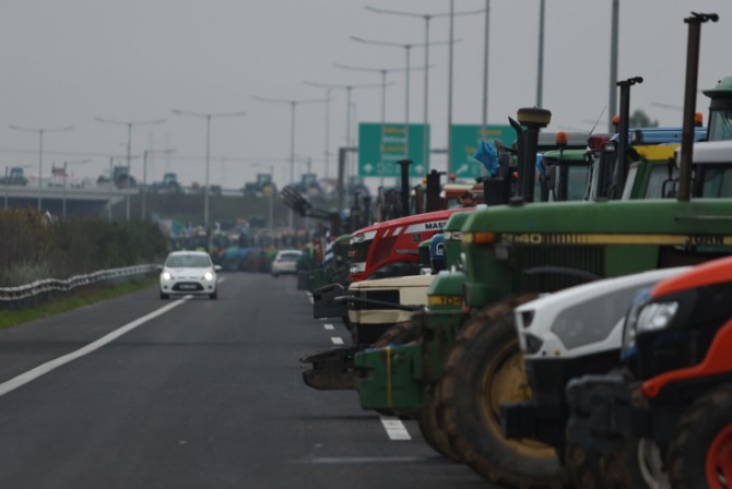 τρακτέρ αγρότες Τέμπη