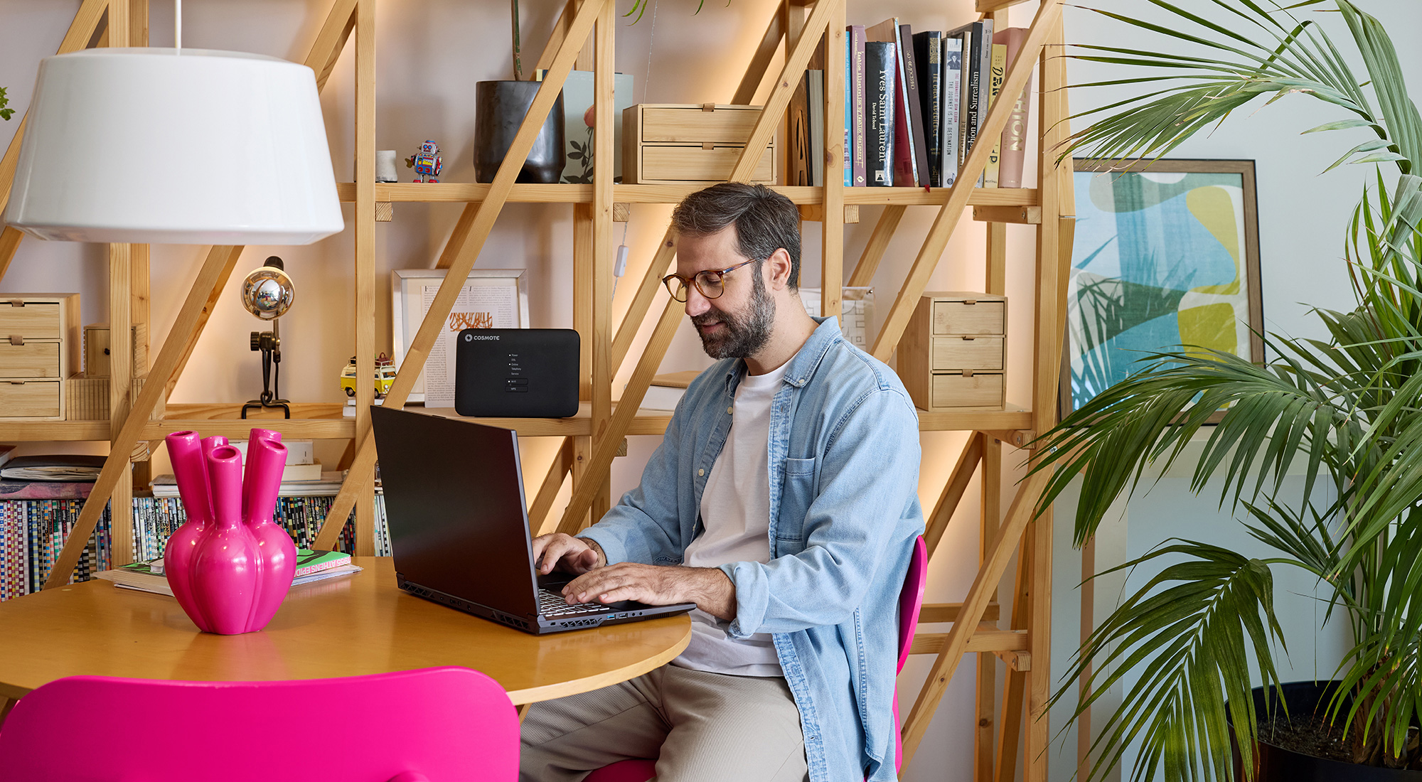 COSMOTE TELEKOM: Ολοκληρωμένη εμπειρία internet στο μεγαλύτερο δίκτυο οπτικών ινών της χώρας